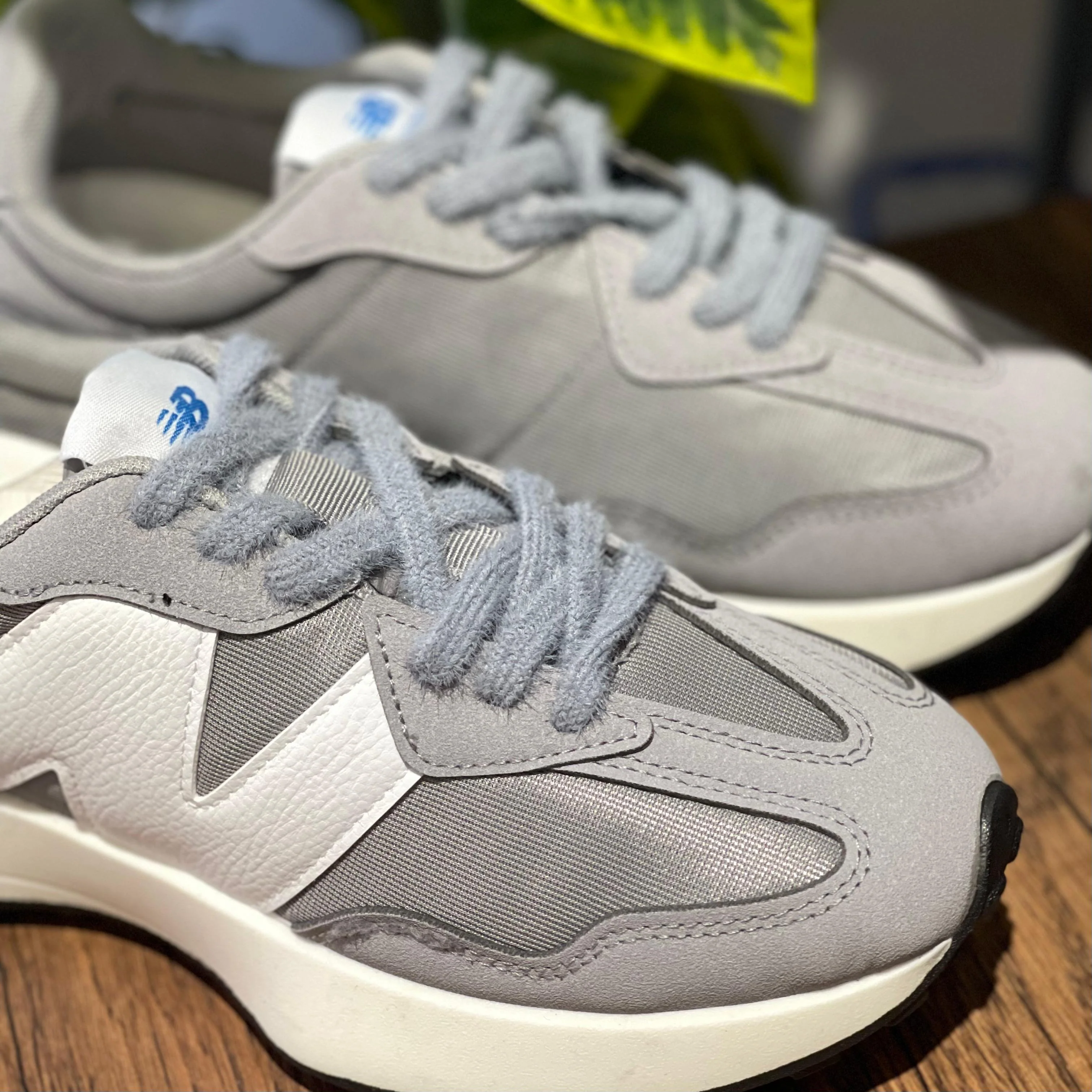 New Balance327 Grey - Image 3